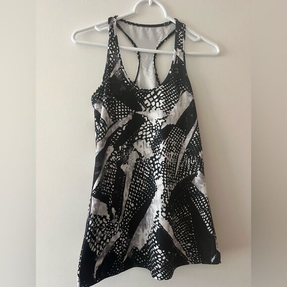 Lululemon Black and White Patterned Tank Top - Picture 2 of 4
